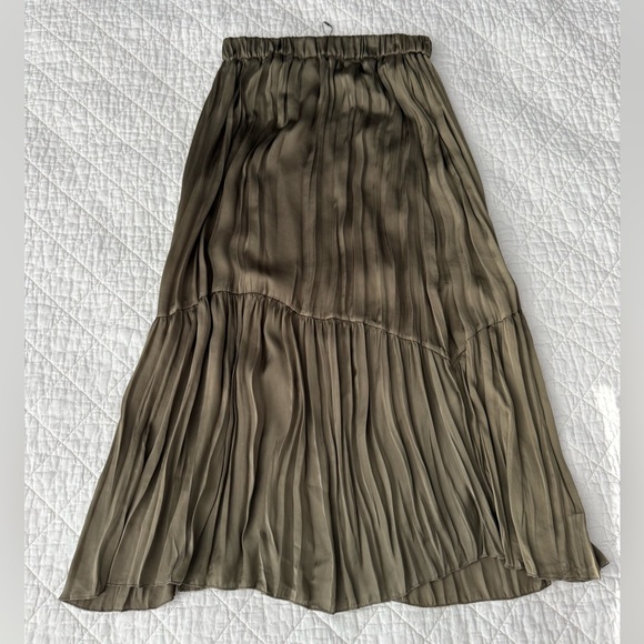 Zara Dresses & Skirts - Zara Asymmetrical Khaki Skirt